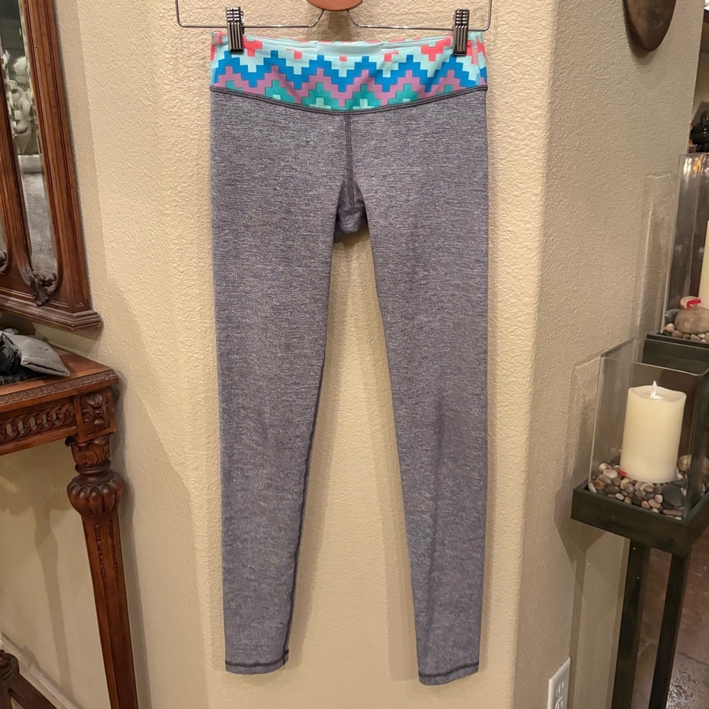 IVIVVA By Lululemon Girls Kids Reversible Multicolor Waistband Leggings Size 12